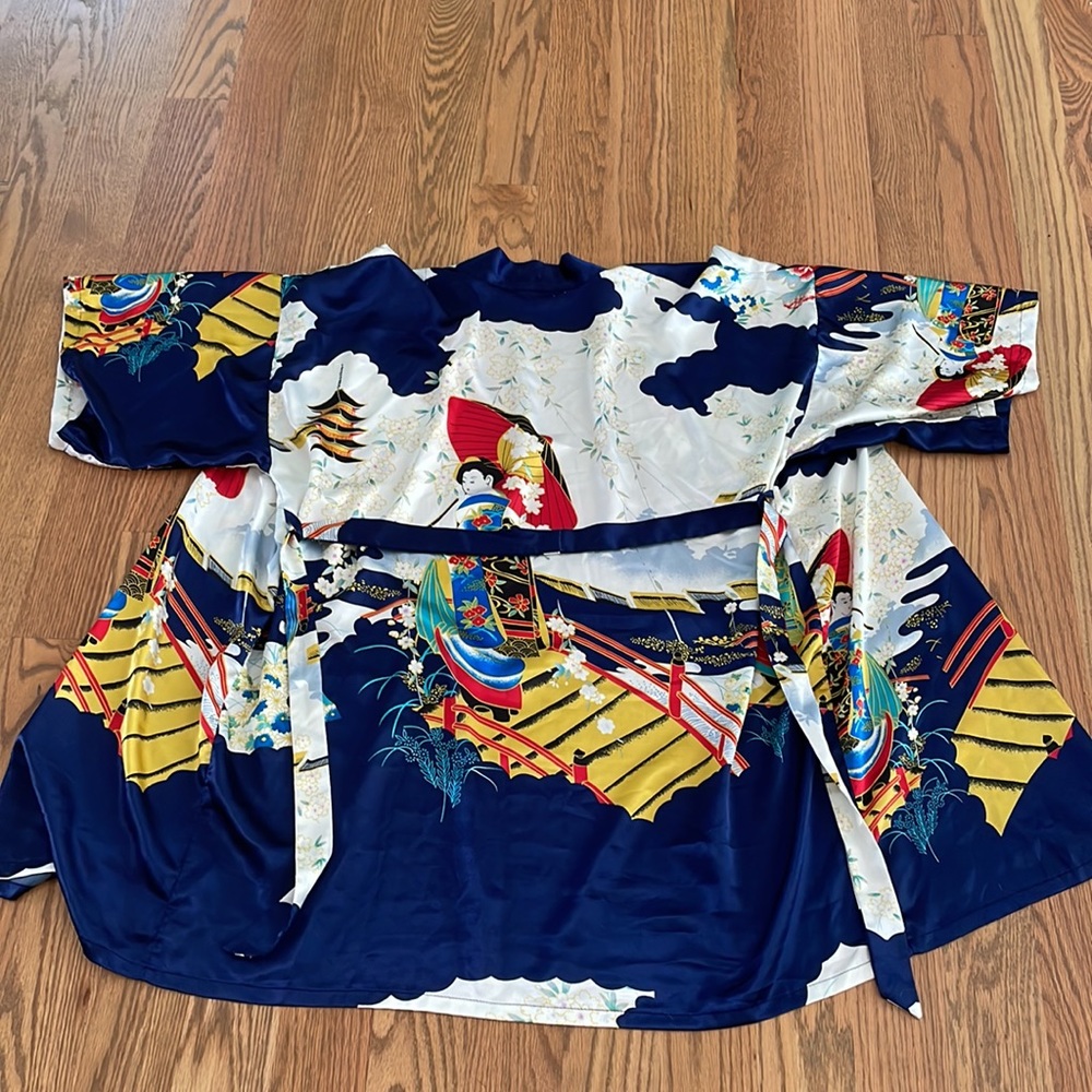 Kimono Robe View 6